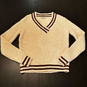 Cocogio Vintage V-neck Sweater